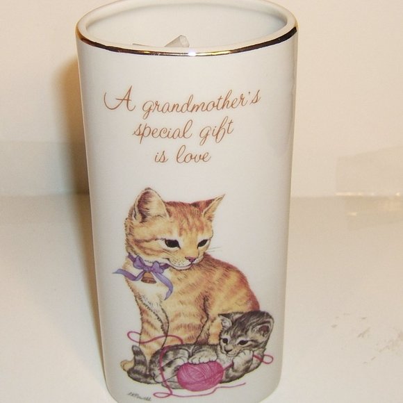 Vintage Design Collection Genuine Porcelain Vase Grandmother Gift Signed LLPowel - Picture 4 of 6